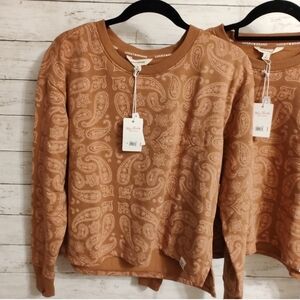 Lucky Brand Women's Brown Paisley Sweatshirt NWT Size Small Rusty/Tan